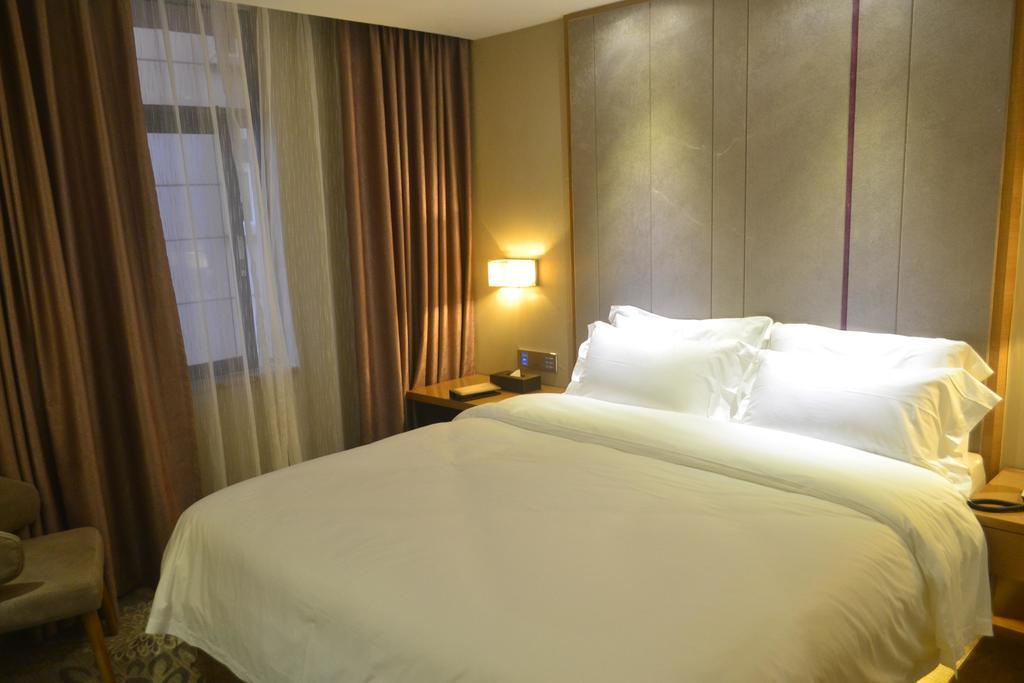 Lavande Hotel Zhuhai Gongbei Port Square Exteriér fotografie